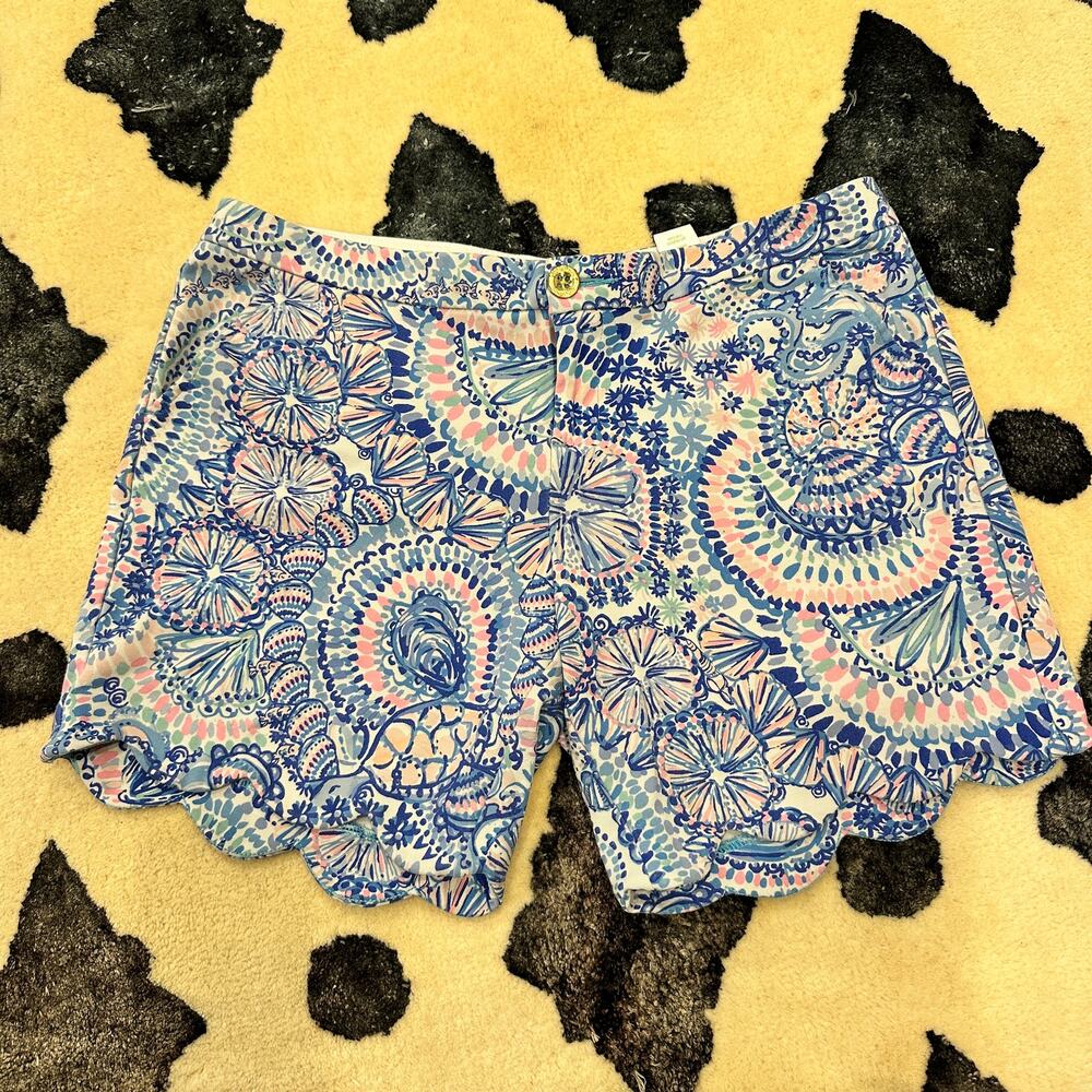 Lilly Pulitzer Floral Scallop Hem Shorts Size 10
